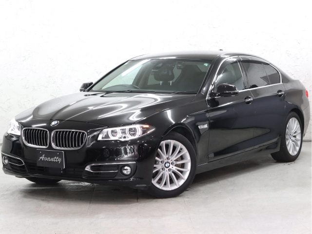 ５シリーズ　セダン(BMW) ５２８ｉ　ラグジュアリー 中古車画像