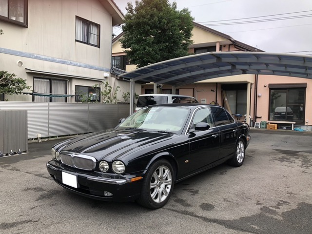 ＸＪシリーズ　セダン　ＸＪ　３．０　エクゼクティブ　ディーラー