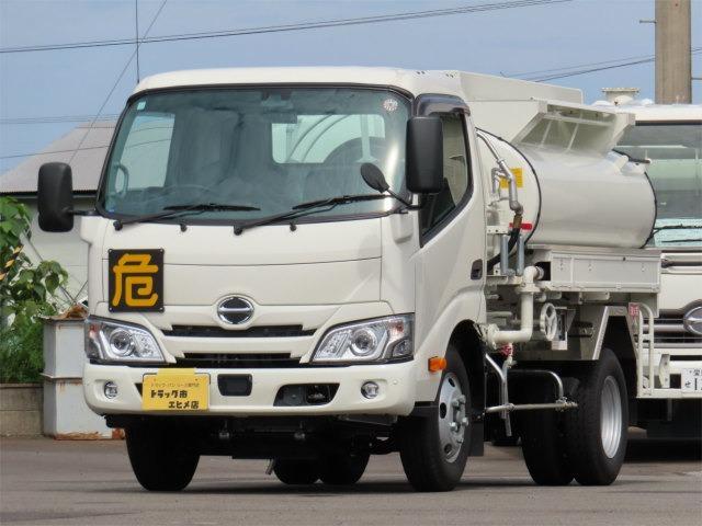 デュトロ　２．７９ｔ　３ＫＬ　タンクローリー