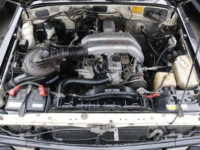 トヨタ3TーGT 純正中古エンジンヘッドカバー しょぼくれ トヨタ3TーGT 純正中古エンジンヘッドカバー しょぼくれ