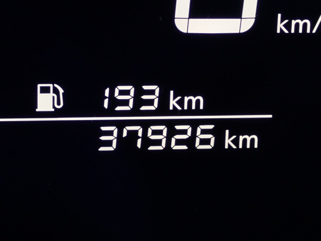 車両画像30