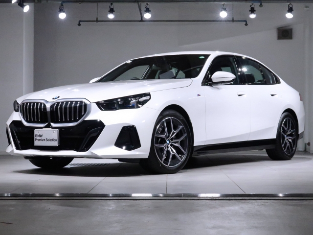 ５シリーズ　セダン　５２３ｄ　ｘＤｒｉｖｅ　Ｍスポーツ