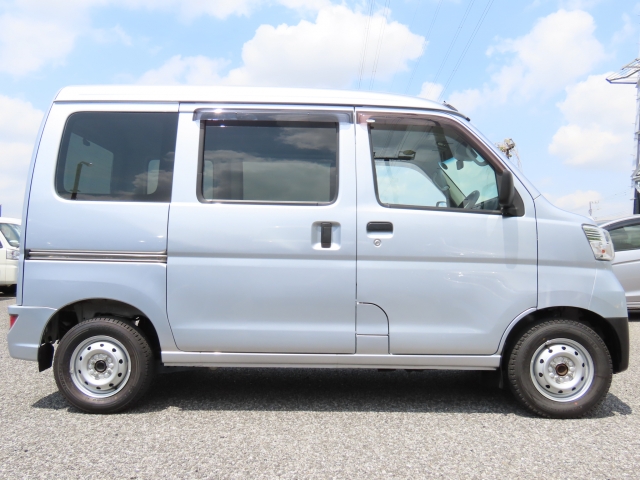 車両画像30