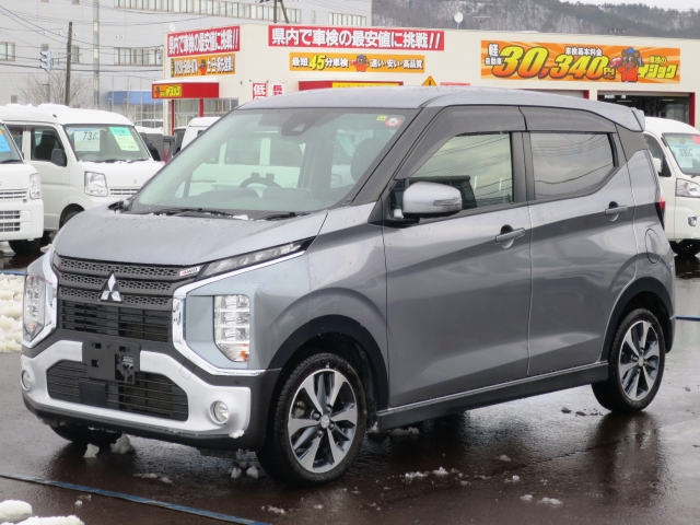 ｅＫクロス　４ＷＤ　Ｔ　ナビ　衝突安全　ＰＵＳＨ　オートＡＣ