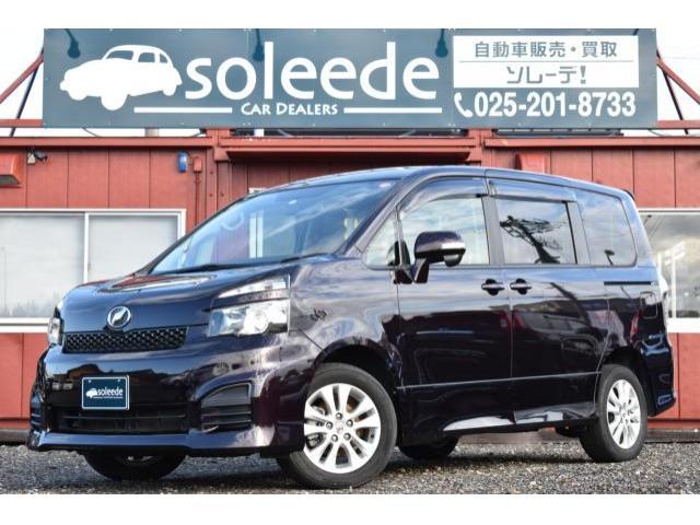 ヴォクシー　４ＷＤ　Ｚ