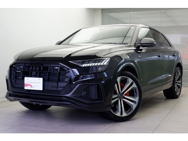 Ｑ８　５５　ＴＦＳＩ　クワトロ　Ｓライン