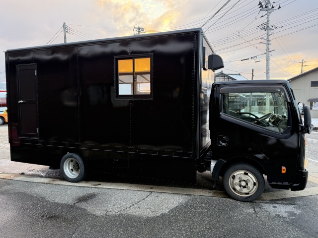 車両画像30