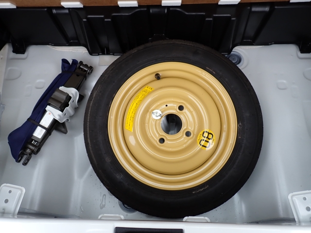 スペアタイヤが装備しています