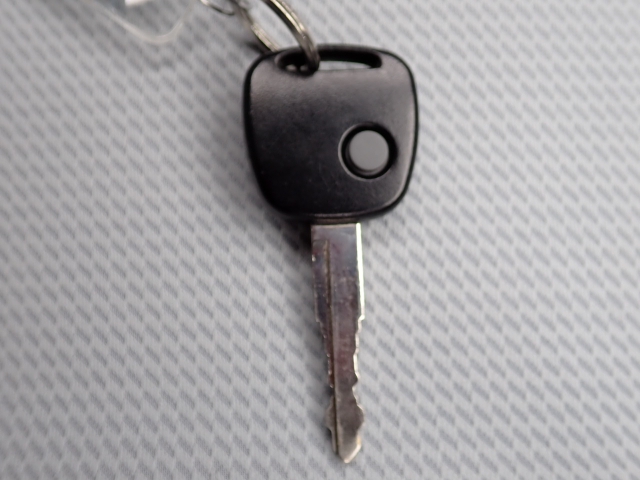 ボタン一つでらくらく開錠、施錠♪リモコンキー付きです