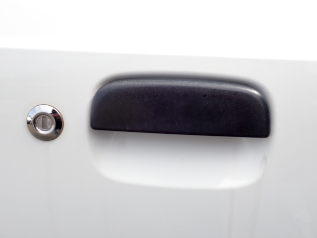運転席ドアノブ