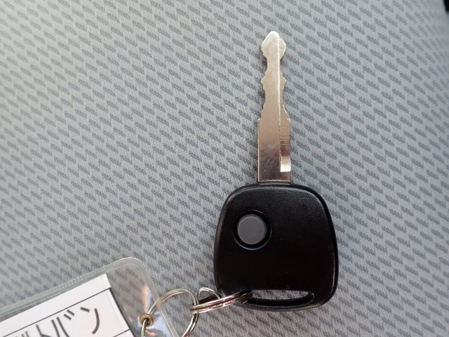 ボタン一つでらくらく開錠、施錠♪リモコンキー付きです