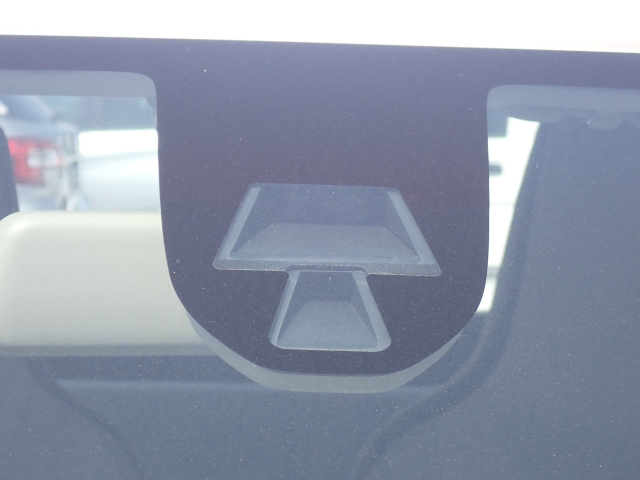 �t�����g�J�����őO���̎ԗ�����s�҂����m�B�Փ˂������Ȏ��͏Փˉ���y���u���[�L���쓮�A�Փˉ�����T�|�[�g�B