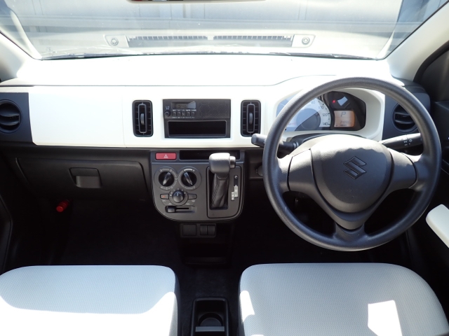 インパネ画像になります。オリックス認定中古車は全車鑑定書付き。株式会社AISの検査を全車両に実施し1台ごとに評価点のついた認定書の発行を行っております。