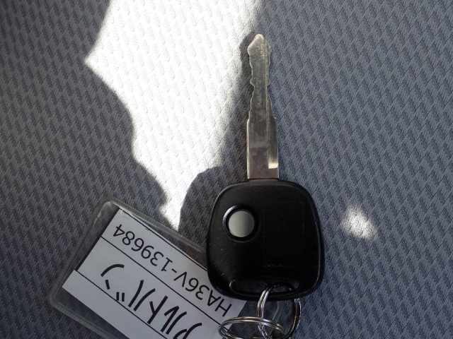 ボタン一つでらくらく開錠、施錠♪リモコンキー付きです