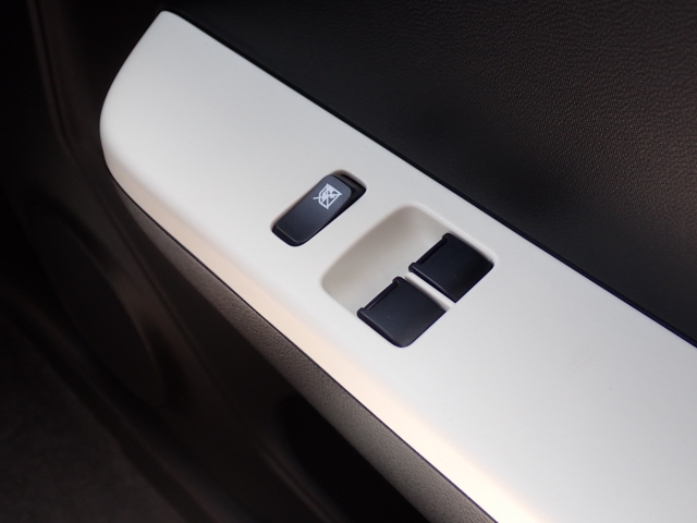 �O�Ȃ̑��̊J�͓d���ɂȂ�܂��̂ŁA�֗��ł���ˁB