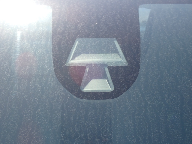 �t�����g�J�����őO���̎ԗ�����s�҂����m�B�Փ˂������Ȏ��͏Փˉ���y���u���[�L���쓮�A�Փˉ�����T�|�[�g�B