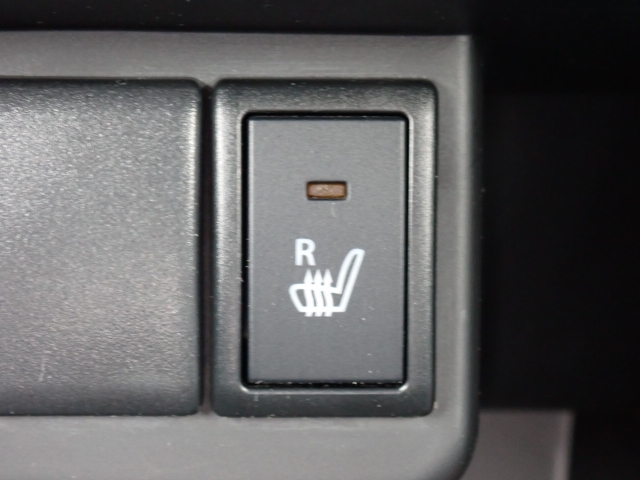 �^�]�ȃV�[�g�ɂ́A�V�[�g�q�[�^�[���t���Ă�̂ŁA���������ɂ͂��肪���������ł��B