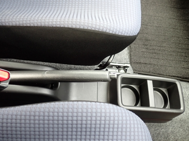 �T�C�h�u���[�L�A���ꂢ�ȏ�Ԃł��B