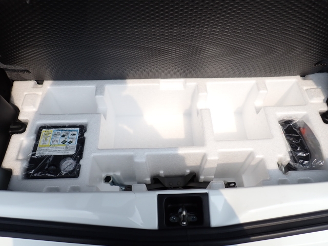 �p���N�C���L�b�g���t���Ă܂�.