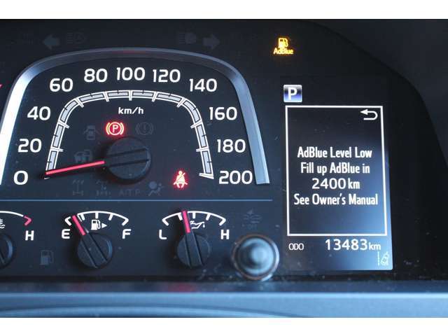 車両画像30