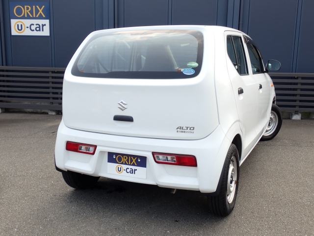 リヤビューの画像になります。オリックス認定中古車には、ご購入後も安心してお乗りいただくために、独自の「オリックス認定中古車保証」をお付けしています。