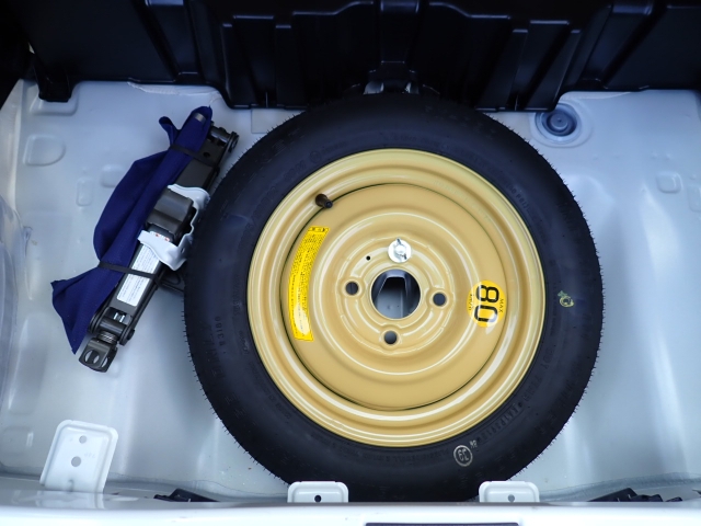 スペアタイヤが装備しています