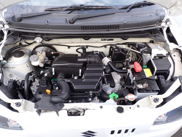 �@�֋@�\�n���ǍD�ł��B�[�ԑO�ɓ_���������s���܂��B�G���W���I�C���E�I�C���t�B���^�[�E�G�A�R���t�B���^�[�E���C�p�[�S���͕K�������v���܂��B