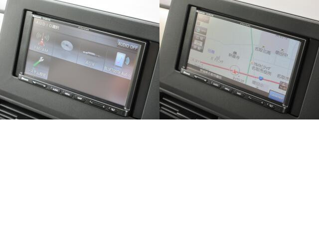 ���݂ł͕K���i�̃i�r����������Ă��܂��B�I�[�f�B�I��AM�EFM���W�I�EBluetooth�Eaux���g���܂��B���K�h��