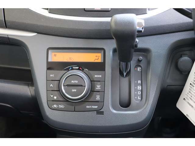 �I�[�g�G�A�R��