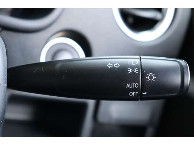 �I�[�g���C�g