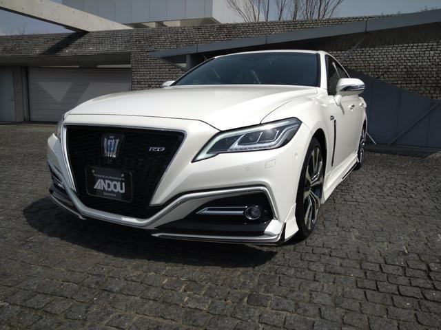 クラウン　セダン　ハイブリッド　ＲＳアドバンス　モデリスタエアロ＆１９Ａ