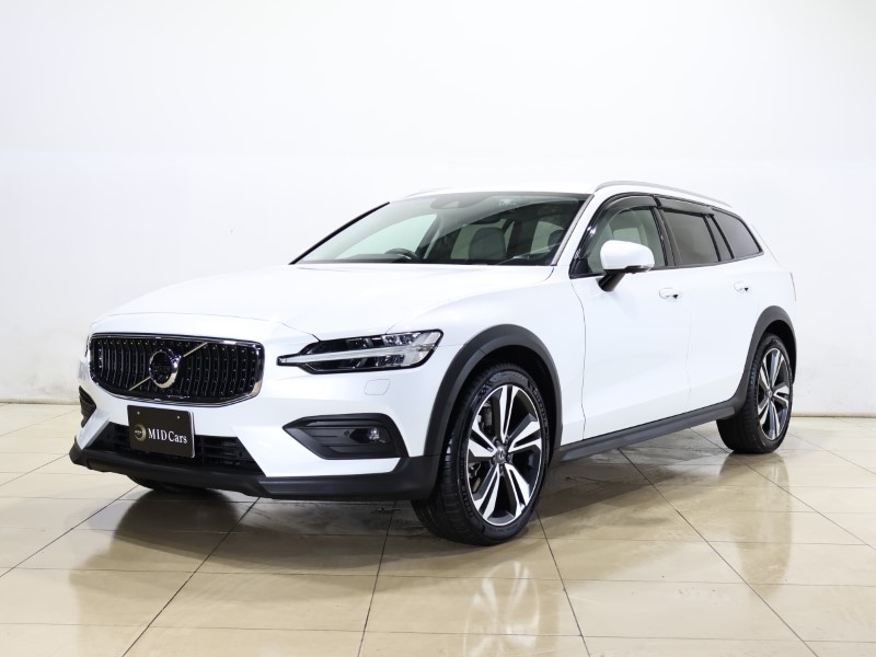 Ｖ６０　クロスカントリー　Ｂ５　ＡＷＤ　プロ