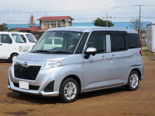 ルーミー　４ＷＤ　Ｘ助手席リフトアップ　ナビ　衝突安４ＷＤ