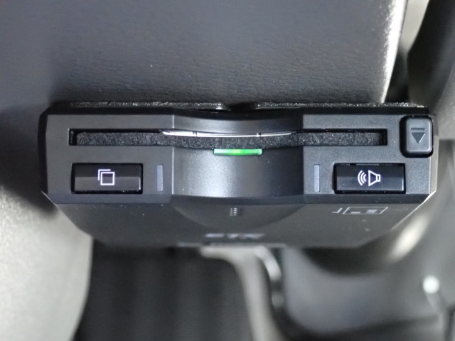 ETCも装備しています。ノンストップで料金所を通過できます。うれしい装備ですよね。