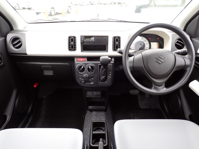 オリックス認定中古車は外部機関ＡＩＳの厳格な検査を全車実施し修復暦が無く状態の良い車両を厳選しておりますので安心してお買い求め頂けます！　保証も充実で安心！