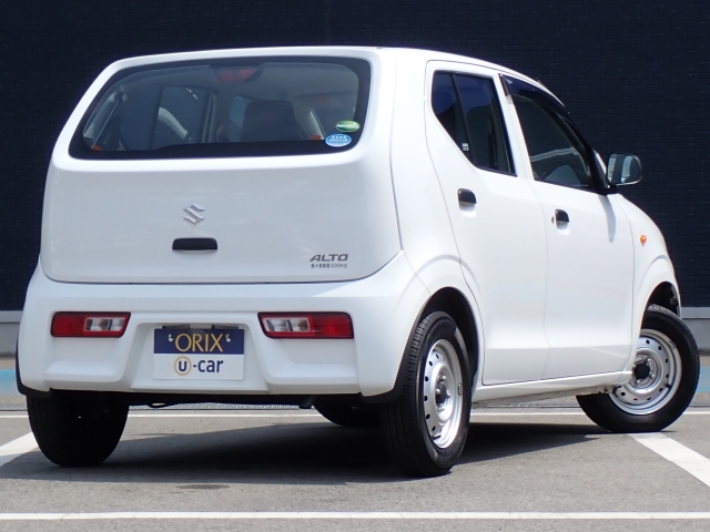 オリックス認定中古車は御納車前に全車１２または２４ヶ月月点検を実施しオイル、エレメント、全ワイパーゴム、エアコンフィルターは無条件で新品に交換致します。安心の充実整備です。