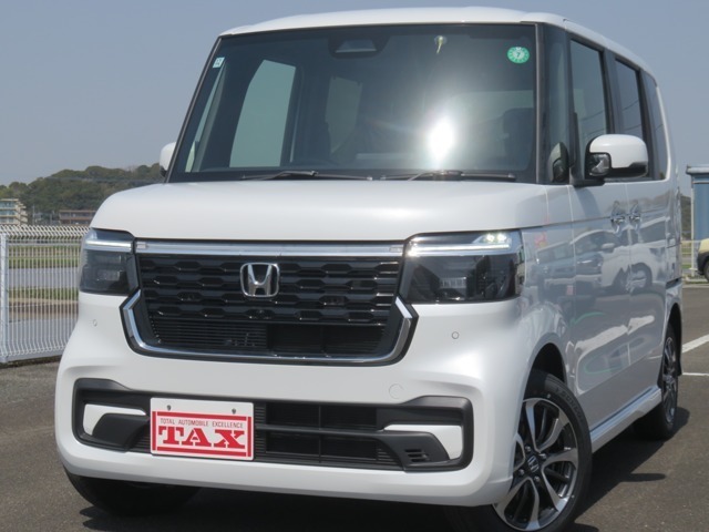 Ｎ　ＢＯＸ　カスタム　６６０　・左電動スライド・禁煙