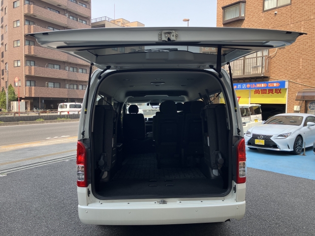車両画像30