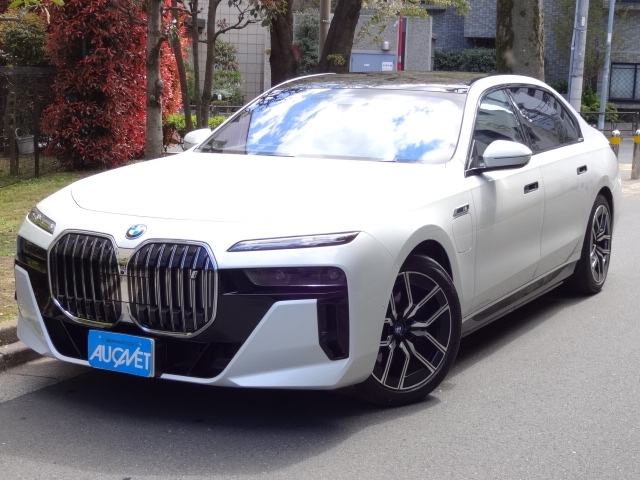 ｉ７　ｘＤｒｉｖｅ６０　Ｍスポーツ