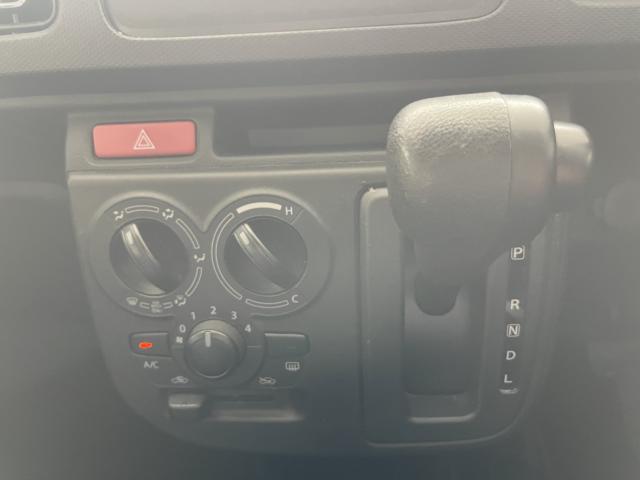 車両画像30