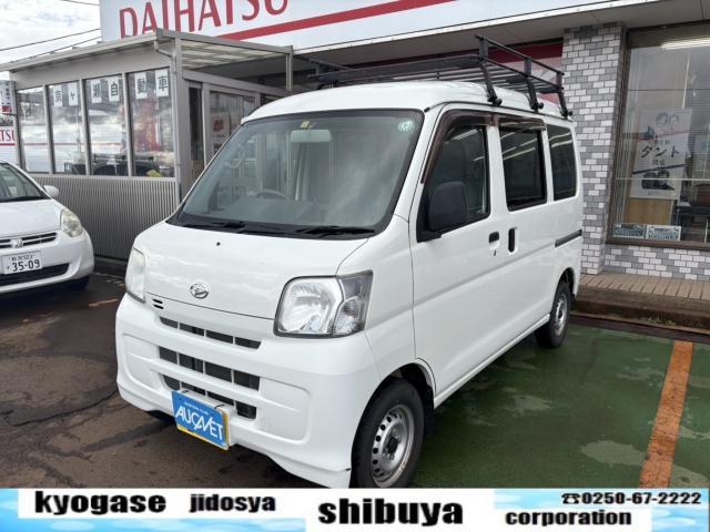 ハイゼットカーゴ　４ＷＤ　デラックス　ＨＲ