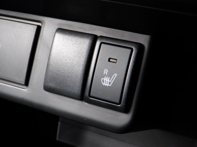 �^�]�ȃV�[�g�q�[�^�[�����B