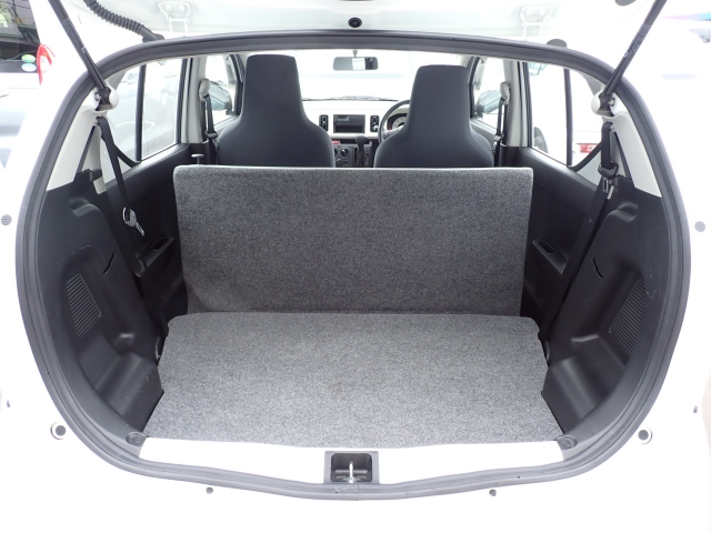 お仕事のお荷物も十分に積載可能なスペースがございます♪