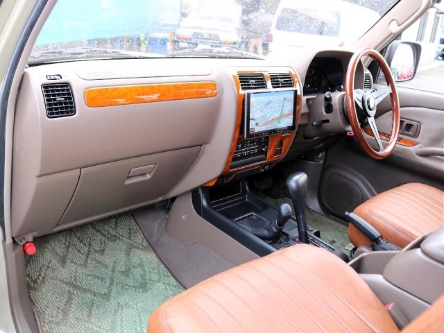 車両画像13