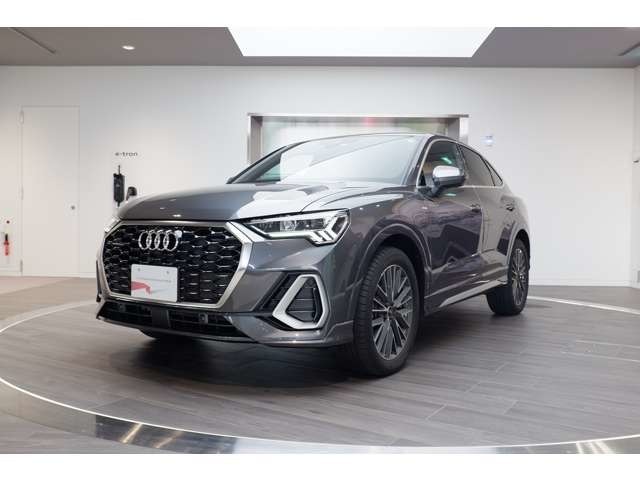 Ｑ３　スポーツバック　３５　ＴＤＩ　クワトロ　Ｓライン