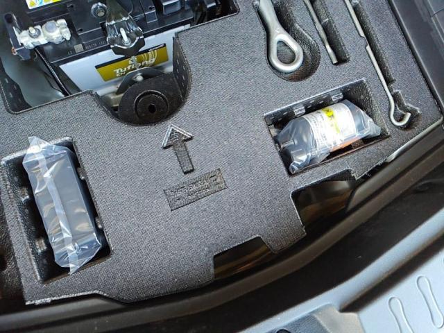 車両画像30