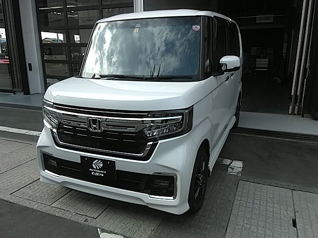 Ｎ　ＢＯＸ　カスタム　４ＷＤ　カスタム Ｌ・ターボ