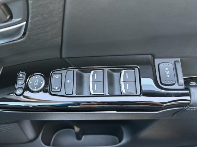 車両画像30