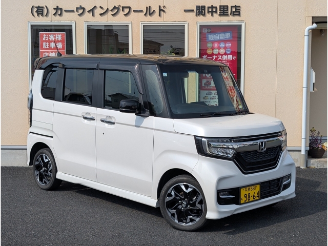 Ｎ　ＢＯＸ　カスタム　４ＷＤ　Ｇ　Ｌターボ　ホンダセンシング