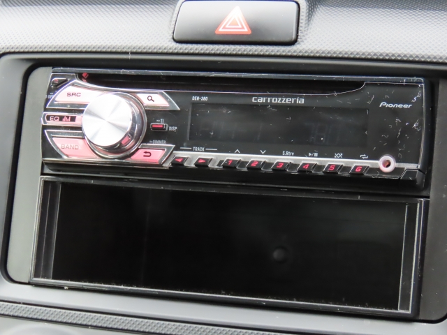 �I�[�f�B�I�@�\�̓��W�I�ACD�ł���@�h���C�u�̏o��ł����D�݂̉��y�E�ԑg���y���߂܂��I